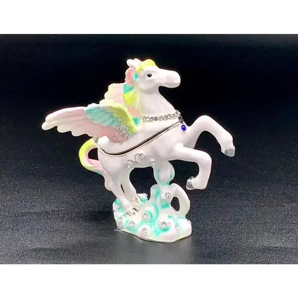 Winged Unicorn Trinket Box Enamel Rhinestone Pastel Gold Tone Keepsake - Picture 6 of 6